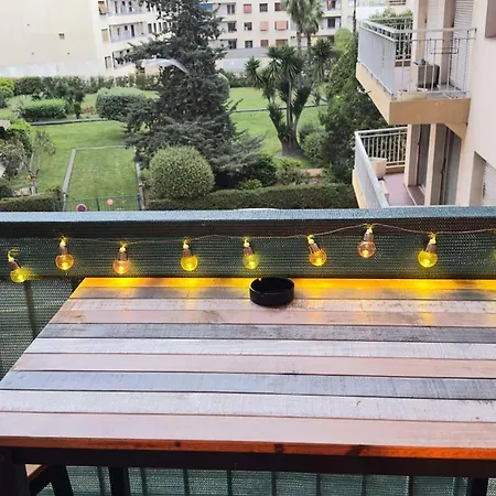 Magnifique Grand 2 Pieces Moderne Lumineux Au Calme Avec Grande Terrasse A 15mn En Bus Centre-ville, Gare Et Promenade Des * Nice