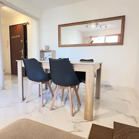 Daire Magnifique Grand 2 Pieces Moderne Lumineux Au Calme Avec Grande Terrasse A 15mn En Bus Centre-ville, Gare Et Promenade Des *